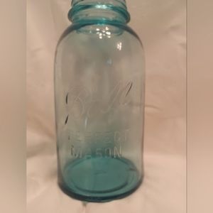 Vintage 1/2 gallon Ball jar